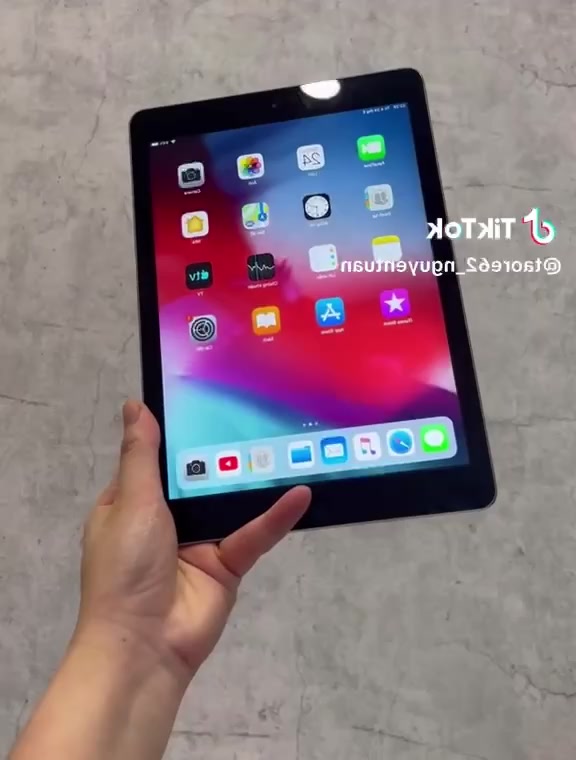 Máy tính bảng iPab Ari 4G Wifi 16GB 32GB | BigBuy360 - bigbuy360.vn