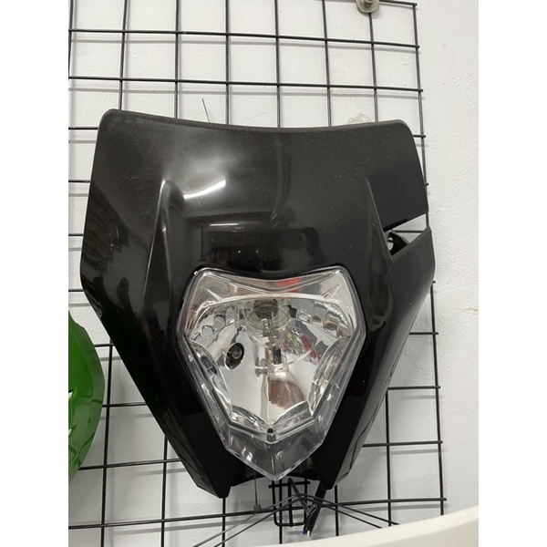 Đầu đèn xe cào cào