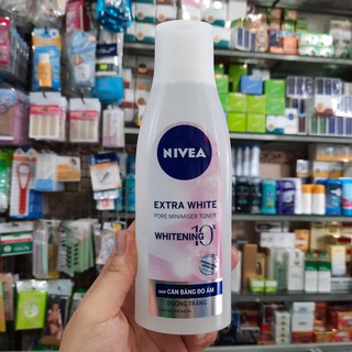 Nước hoa hồng NIVEA Extra White dưỡng trắng da & se khít lỗ chân lông (200ml)