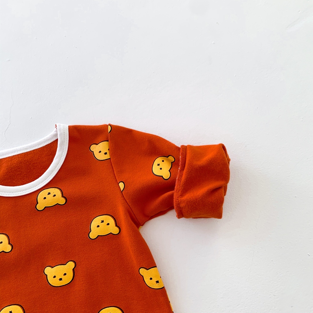 Bộ áo liền quần dài tay in hình gấu dễ thương cho trẻ sơ sinh