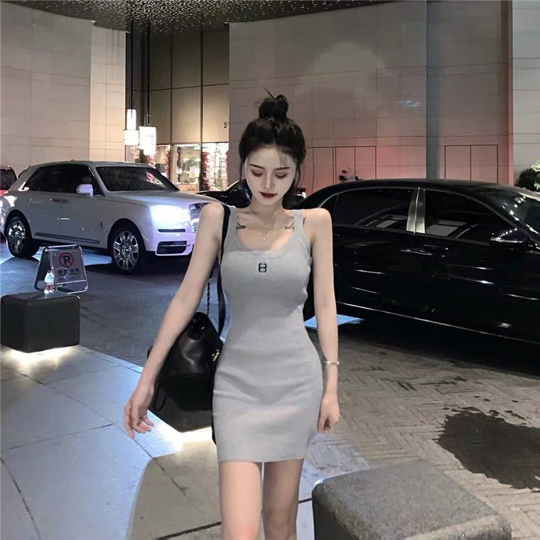 Đầm Ôm Dệt Kim Trễ Vai Tôn Dáng Quyến Rũ Cho Nữ | BigBuy360 - bigbuy360.vn