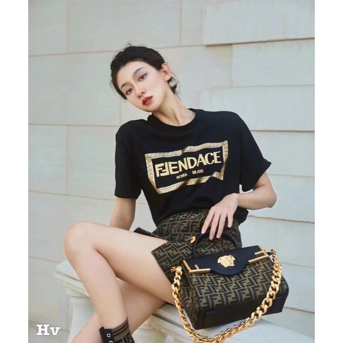 Set áo phông chân váy xẻ