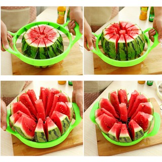 Dụng cụ bổ dưa hấu tiện lợi