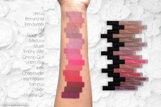 Huda Beauty liquid Mini Lipkit son kem lì
