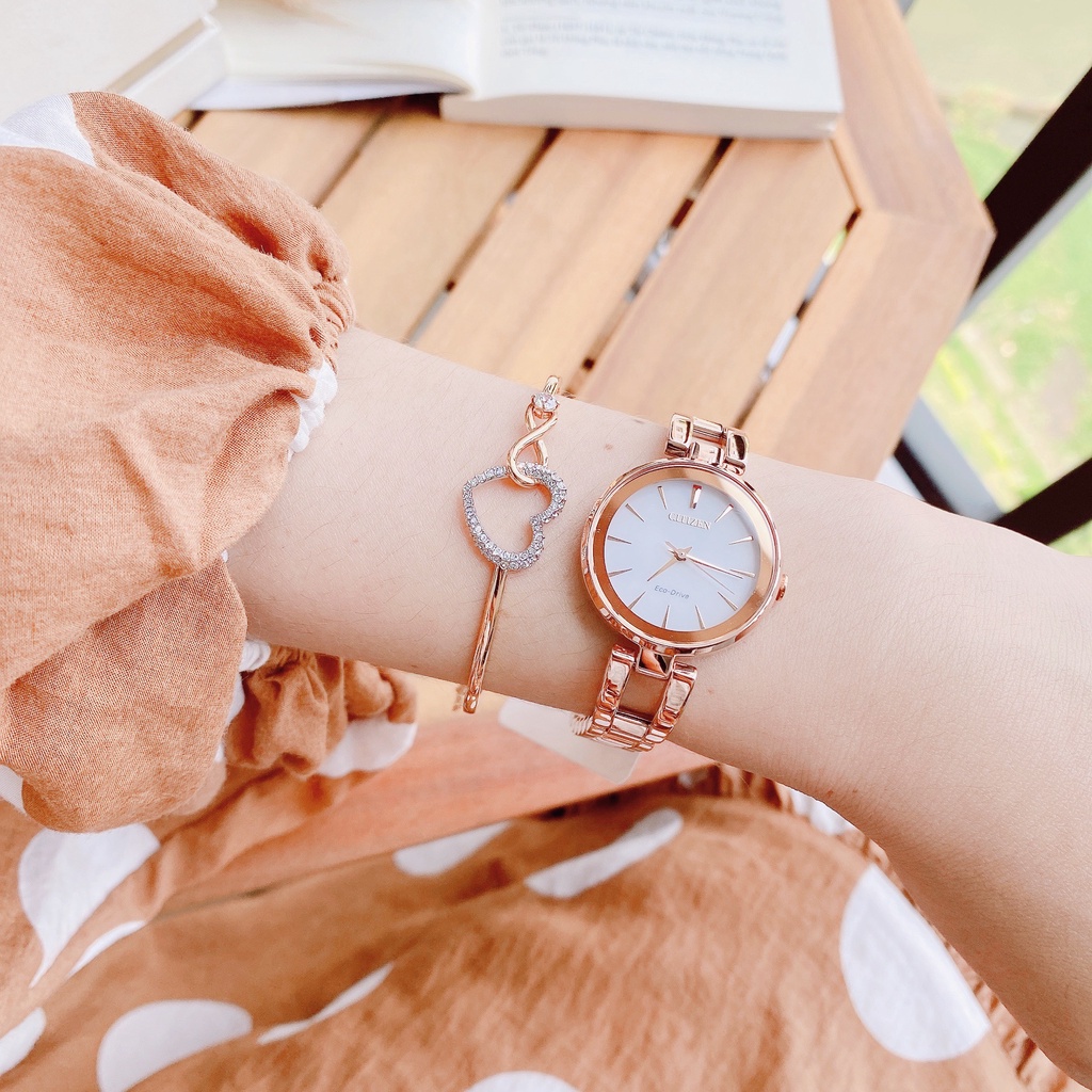 Đồng hồ nữ chính hãng Citizen Axiom Eco-Drive Women's EM0633-53A Rose Gold-Tone Bracelet - Máy pin - Kính cứng