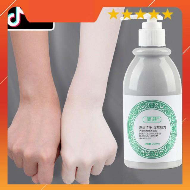 Sữa tắm ủ trắng bùn non tro núi lửa Bloom Charms 260ML