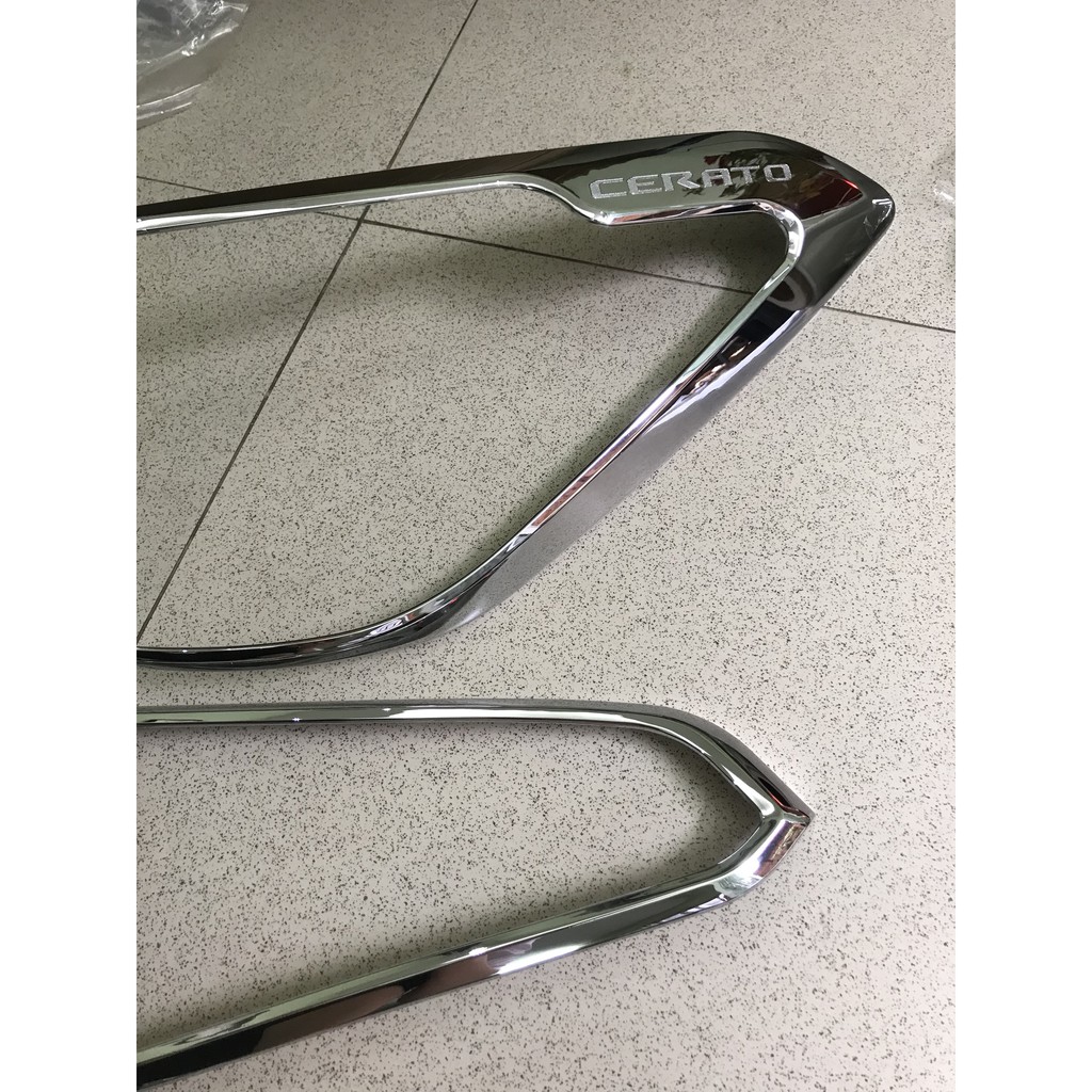 Bộ ốp viền đèn hậu xe kia Cerato 2019-2021