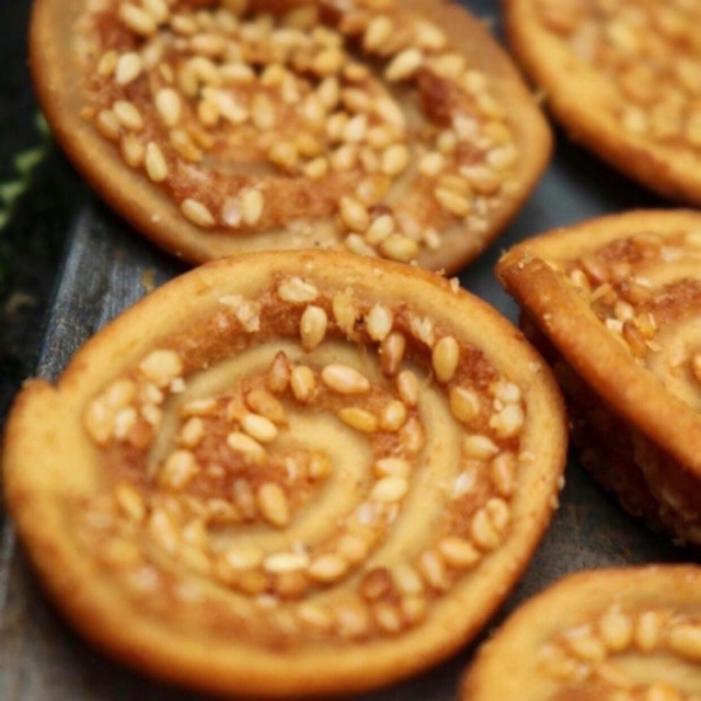 [Mã 156FMCGSALE hoàn 8% đơn 500K] 500g Tai heo mè nước cốt dừa 🌴