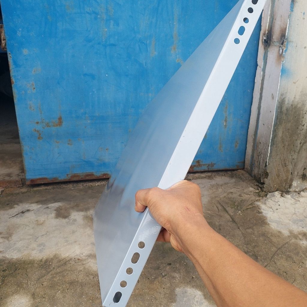 Mâm sắt V lỗ ( 30x80cm) màu xám ghi