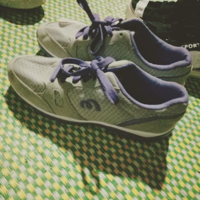 Giay the thao size38 Lien DoanThi