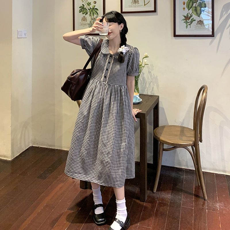 Đầm dài cổ búp bê kẻ sọc caro đen trắng phong cách Nhật