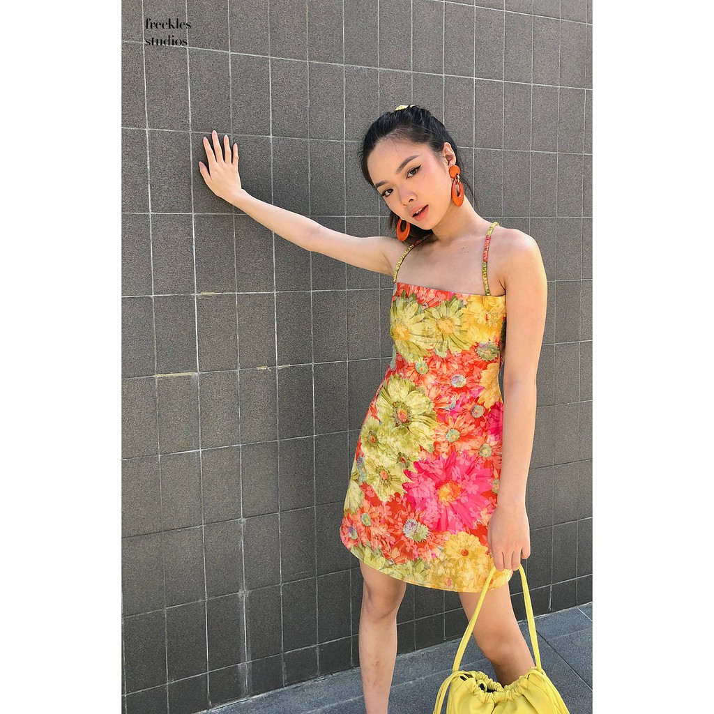 The Freckles Studios - Đầm hoa Spin 2 dây cut out lưng
