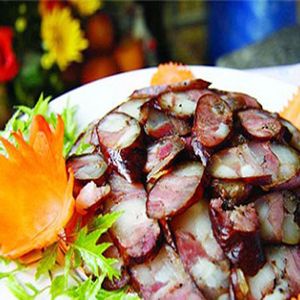 Lạp xưởng gác bếp gói 500gram (tặng kèm chẩm chéo) - Đặc sản Thịt Gác Bếp Vùng Cao Tây Bắc | BigBuy360 - bigbuy360.vn