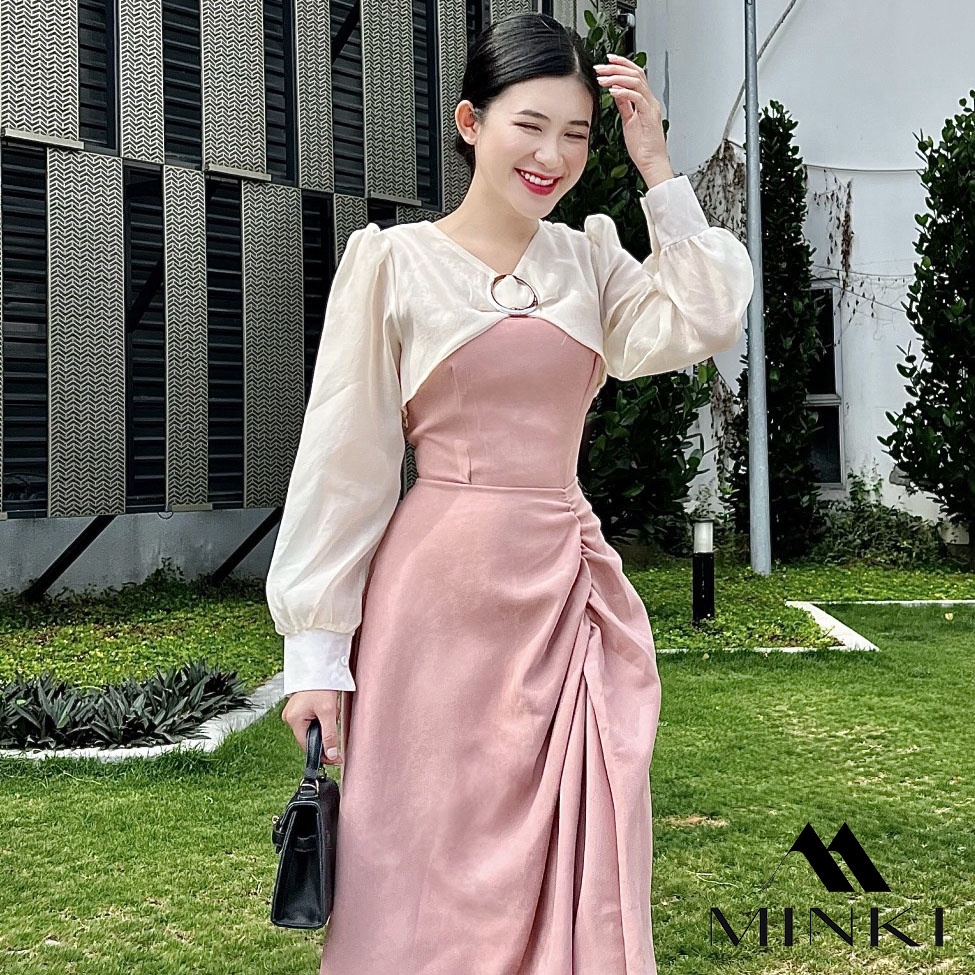 ĐẦM DÀI TAY TIỂU THƯ KHOEN NGỰC - CHẤT LIỆU CAO CẤP - MÀU HỒNG / ĐỎ / ĐEN | BigBuy360 - bigbuy360.vn