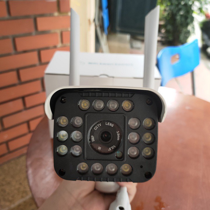 Camera yoosee ngoài trời 4 râu, 20 ĐÈN ,THÂN XOAY, Ban Đêm Có Màu - Camera wifi kèm thẻ nhớ yoosee | BH 12 ThánG