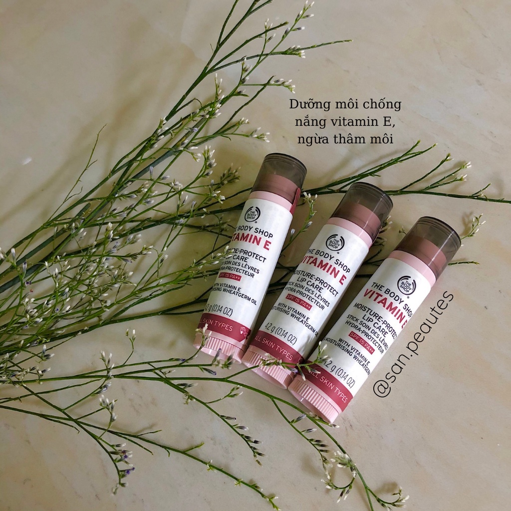 Son dưỡng môi chống nắng vitamin E ngăn ngừa khô môi The Body Shop