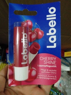 Son dưỡng môi có màu Labello-hàng Đức