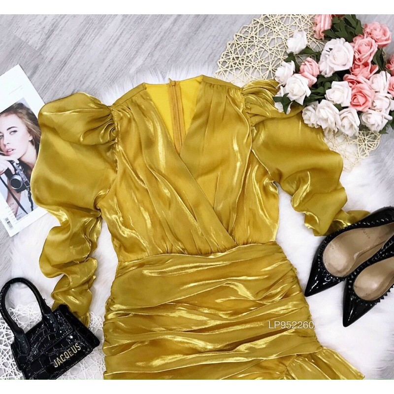 Đầm body nhúng bèo tà xéo tay dài