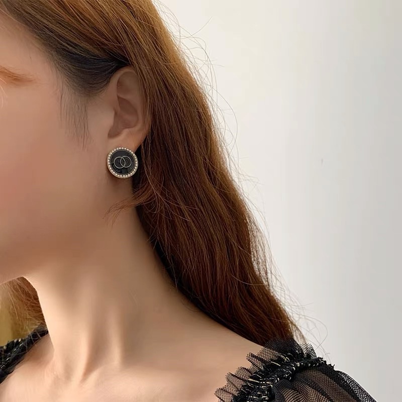 Hoa tai cổ điển tròn retro thập niên 90 - Maben