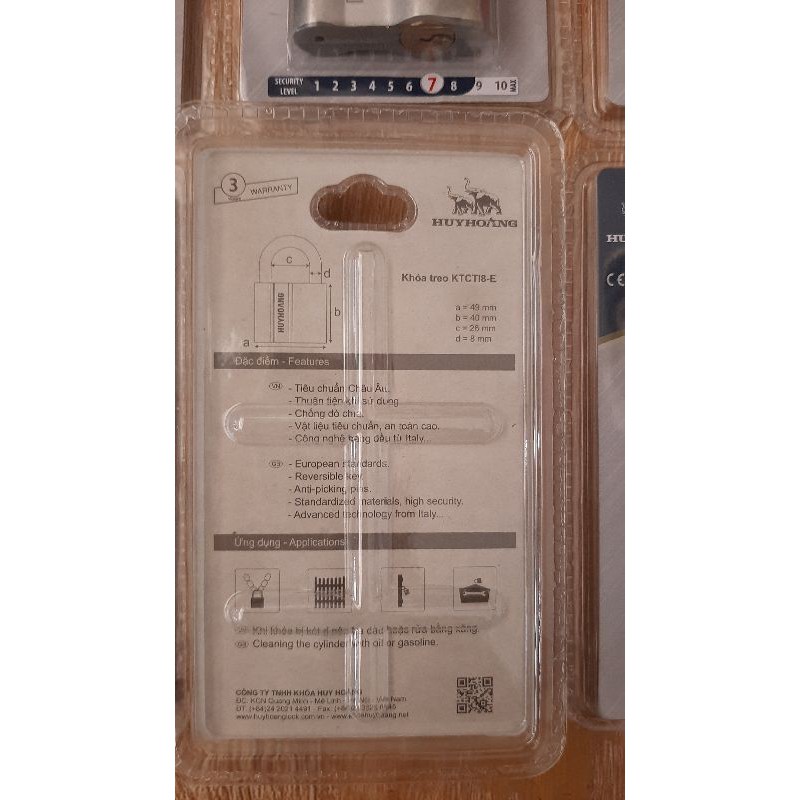 KHÓA TREO HUY HOÀNG TITANIUM 52/8