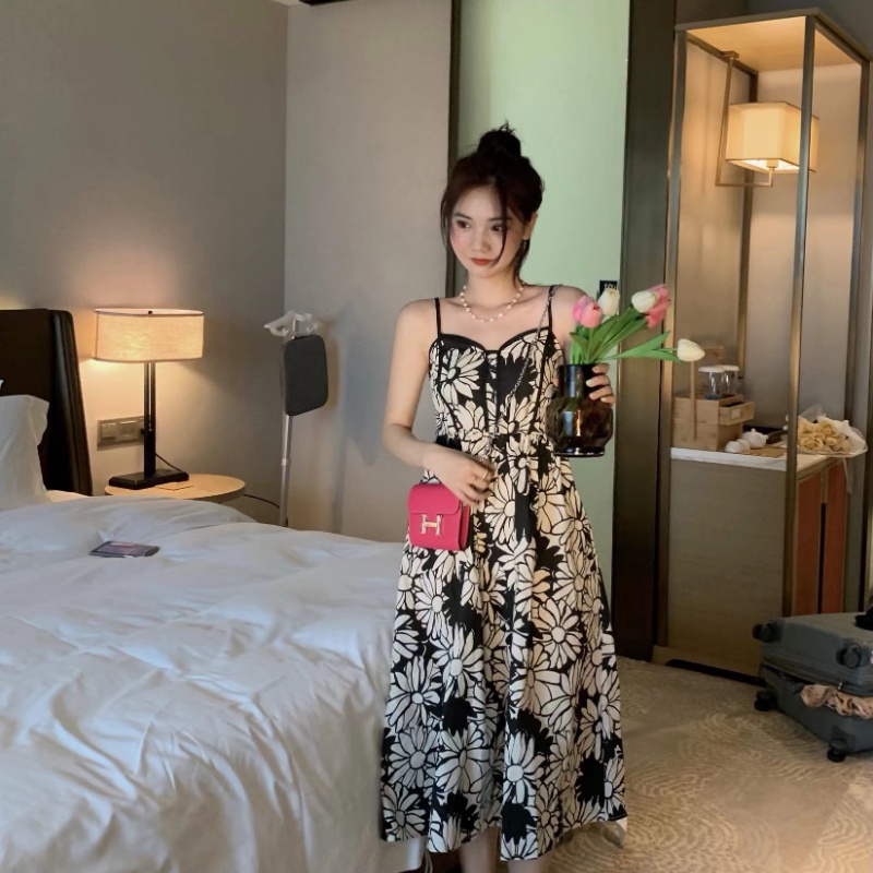Đầm Hai Dây Thiết Kế Mỏng Xinh Xắn Thời Trang Mùa Hè Dành Cho Nữ