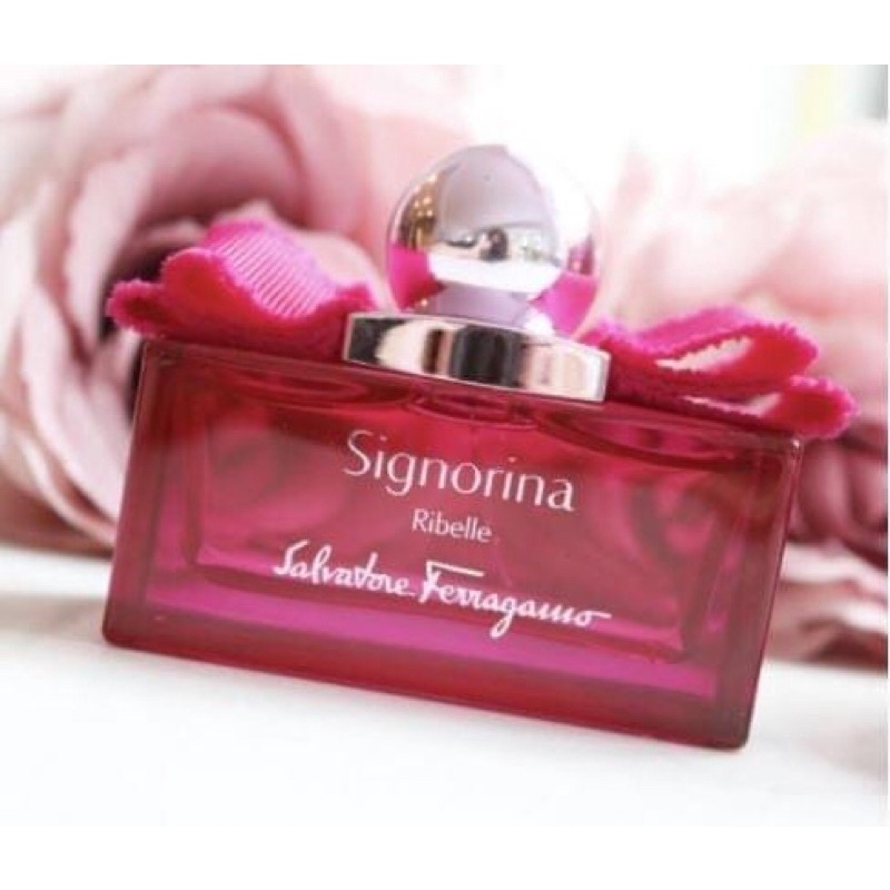 Nước hoa nữ Salvatore Ferragamo Signorina Ribell eau de parfum 100ml.