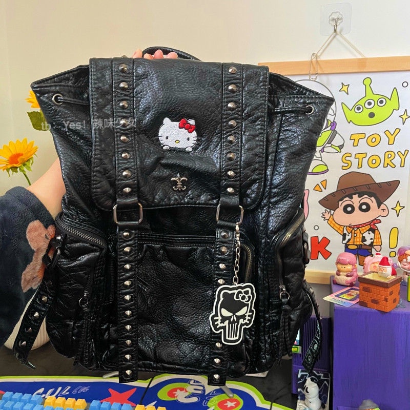 Ba Lô Đính Đinh Tán Hình Mèo Hello Kitty Cỡ Lớn Thời Trang Cá Tính