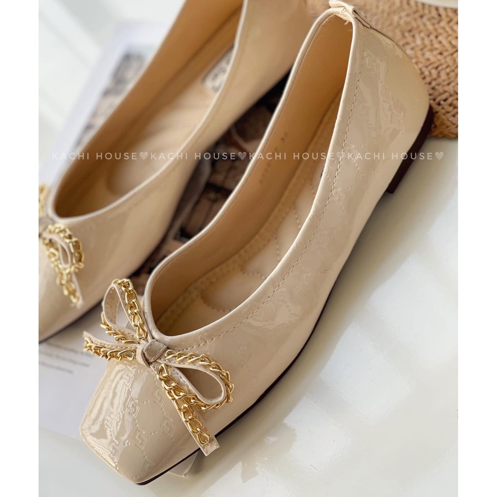 Bệt mũi vuông nơ xích vàng 8899-77 | BigBuy360 - bigbuy360.vn