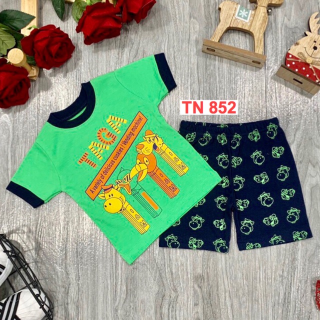 Đồ ngắn tay bé trai