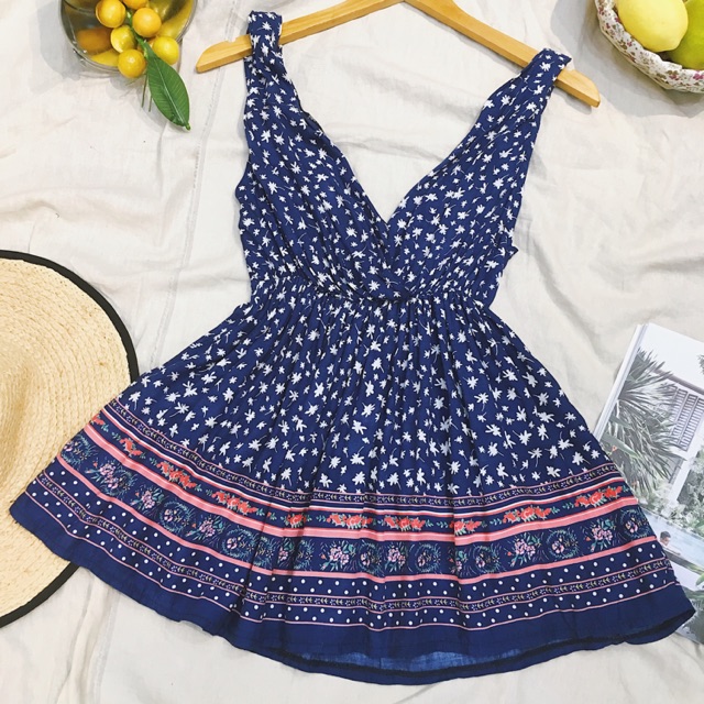 Combo áo cho Hà Nguyễn 200k