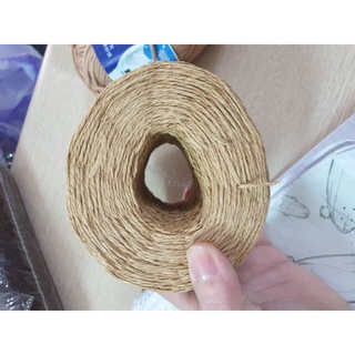 Sợi cói giấy cuộn móc mũ