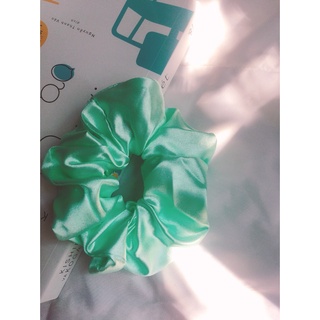 Dây buộc tóc Scrunchies lụa Phi Bóng