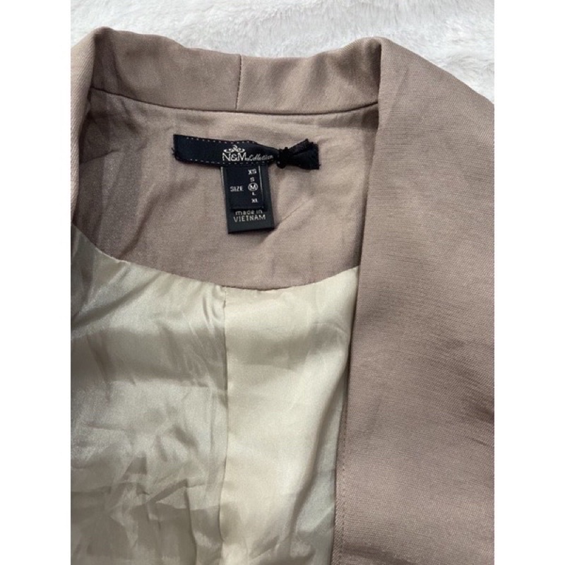 Áo vest nữ màu be Ninomaxx (Size L) - Thanh lý vnxk