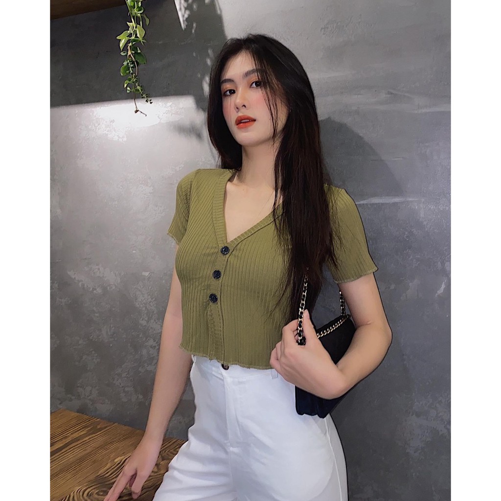 Áo croptop 3 nút tay ngắn ôm body | HHVINTAGE