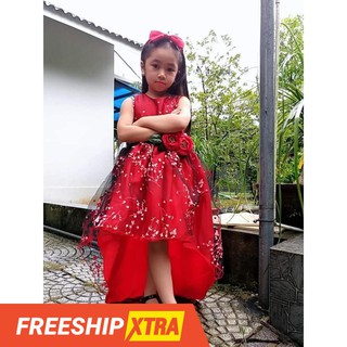 ĐẦM BÉ GÁI ĐỎ ĐUÔI TÔM CÓ TAY