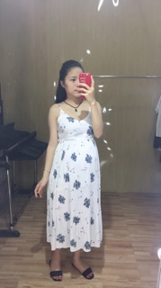 Váy lanh và maxi trắng