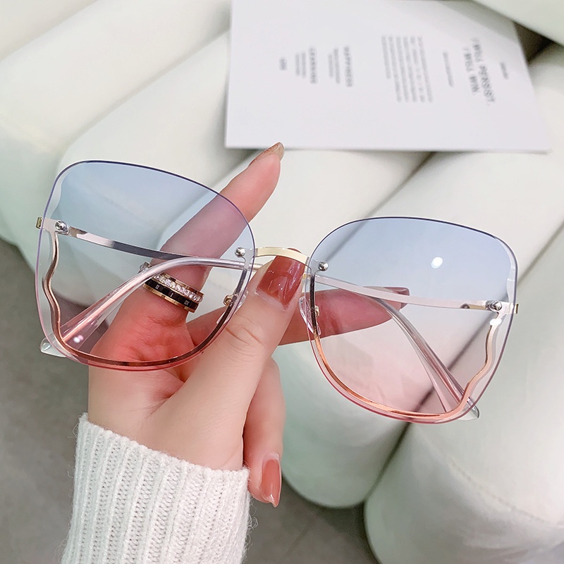 (HENGHA) Kính Mát Thời Trang Hàn Quốc Không Gọng Cắt Hình Bướm Màu Gradient Phương Tây