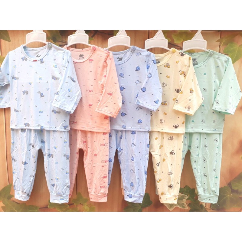 Bộ sơ sinh thun lạnh Avarlew dài tay chui cho bé sơ sinh siêu mềm mát, 0-3m