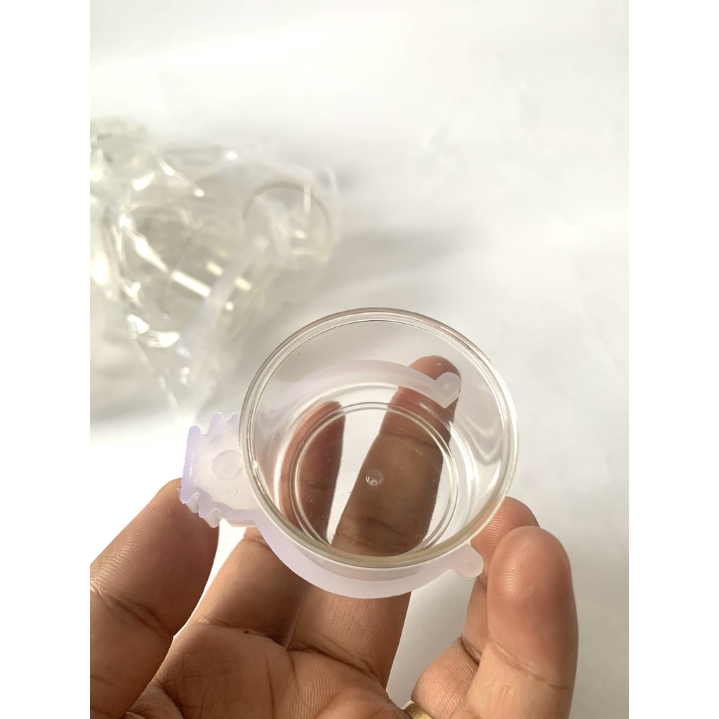 Cóng cho chim ăn gồm 1 đôi cóng nhựa meka trắng dùng cho các loại chim chào mào,chim khuyên,chim mi bền đẹp