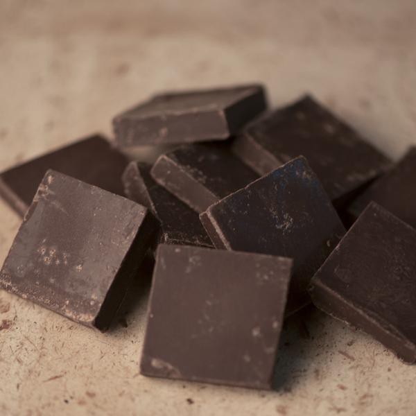 Kẹo socola đen nguyên chất ít đường vị đắng 70% cacao Figo, Dark Chocolate 70 cacao less sugar, phù hợp eat clean, keto