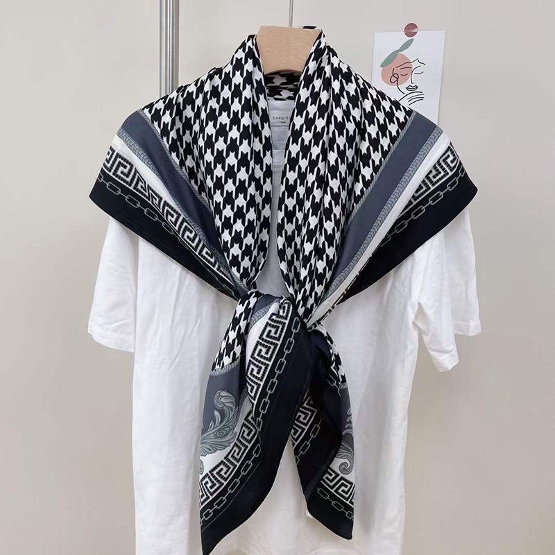 Khăn Choàng Vuông 110cm (43.3inch) WJ1133-09 Cho Nữ