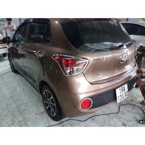 PHỤ KIỆN I10 HATBACK ỐP VIỀN ĐÈN HẬU, MẠ CROM