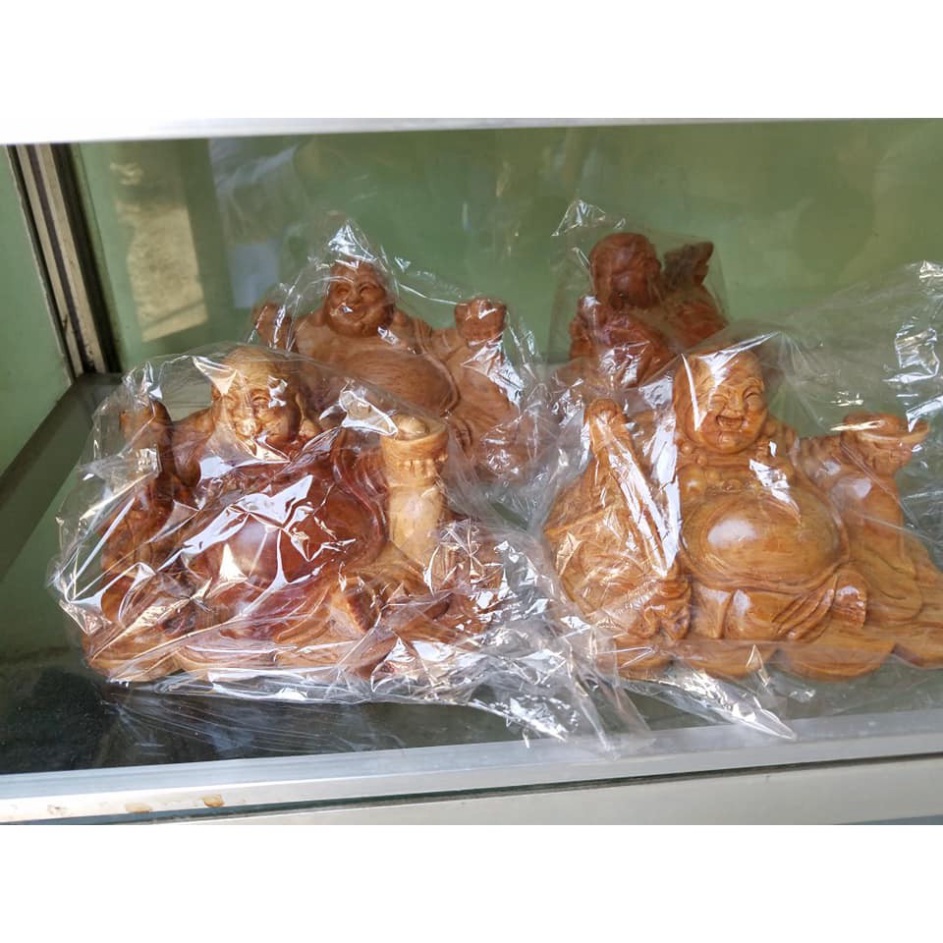 Tượng phật di lặc gỗ huyết long
