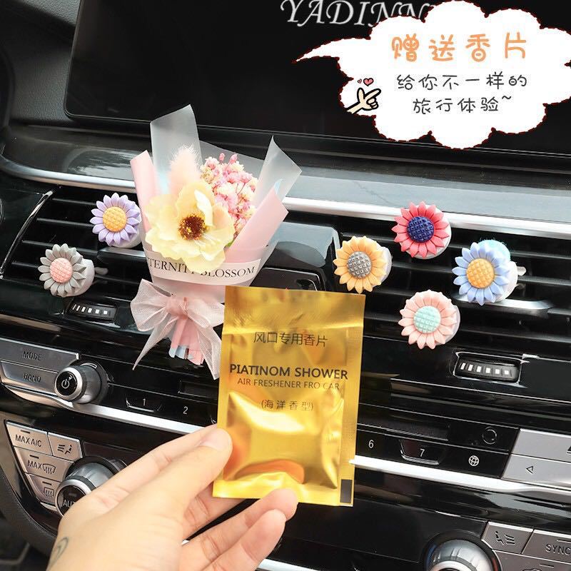 【⚡4 Cái / Bộ⚡Kẹp Khuếch Tán Nước Hoa Gắn Điều Hòa Xe Hơi Hình Đám Mây