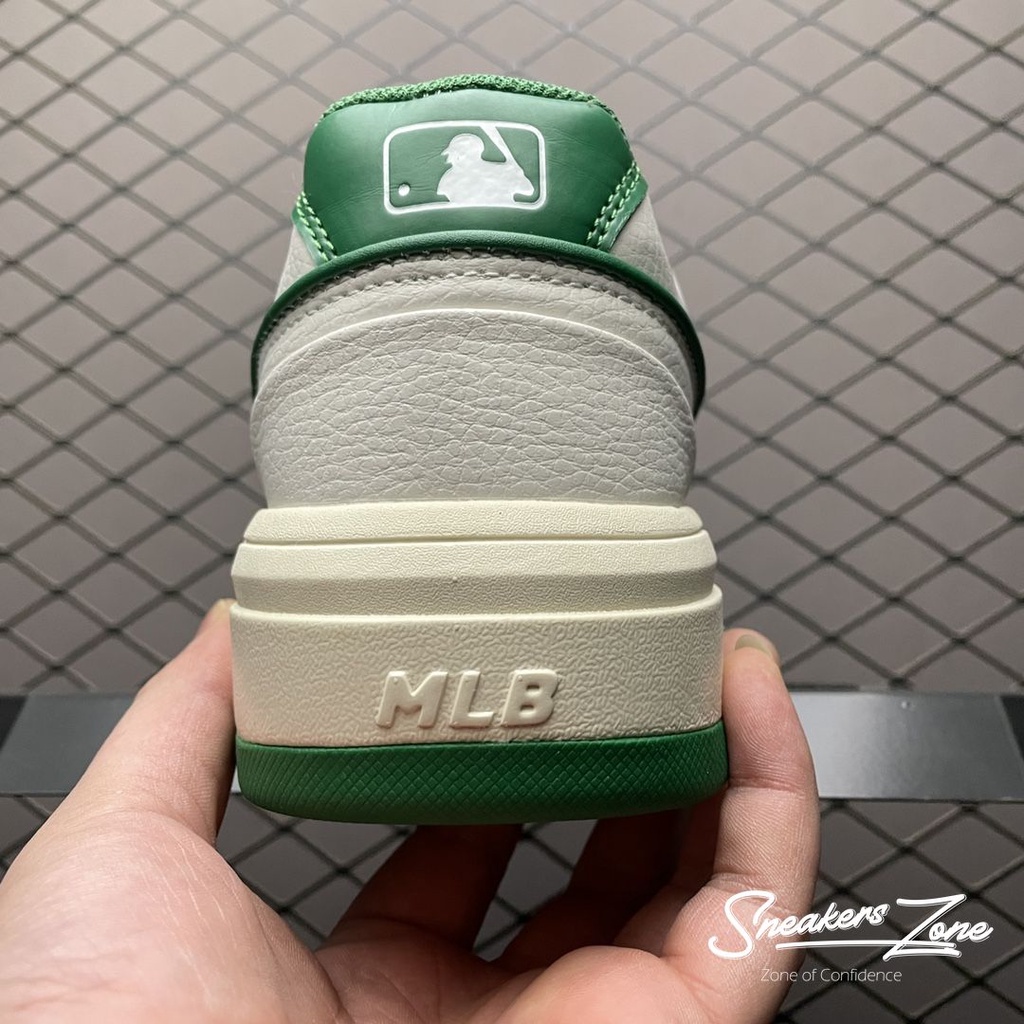 Giày MLB Chunky Liner NY New York Yankees Màu Xanh, Đen và Kem Cổ Thấp Cực Kỳ Phong Cách Cho Cả Nam Và Nữ Sneakers World