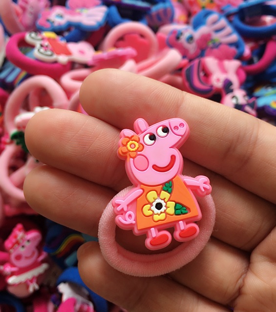 Cột tóc hình ngựa Pony và heo Peppa xinh xắn, bé nào cũng thích