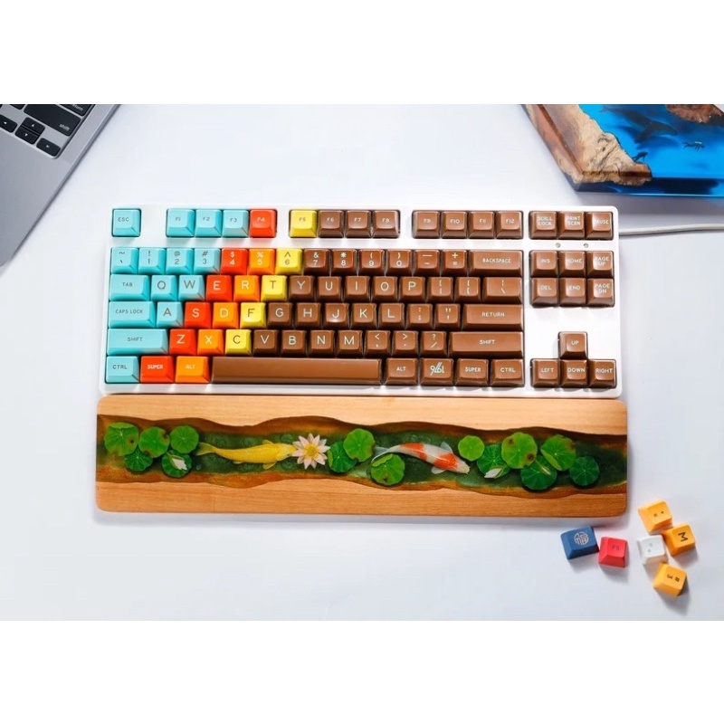 Kê tay bàn phím Cá Koi.Wrist Rest Resin Koi