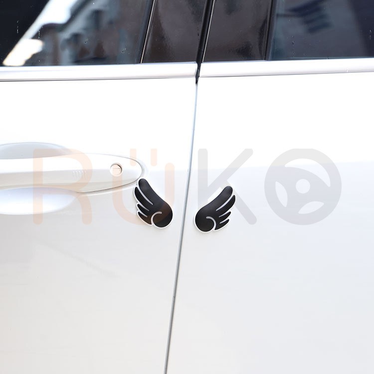 Cánh thiên thần chống va đập xe kết hợp trang trí màu đen