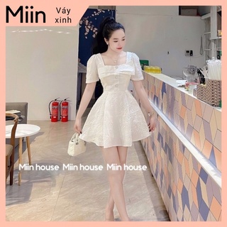 Váy gấm hoa hồng nơ ngực