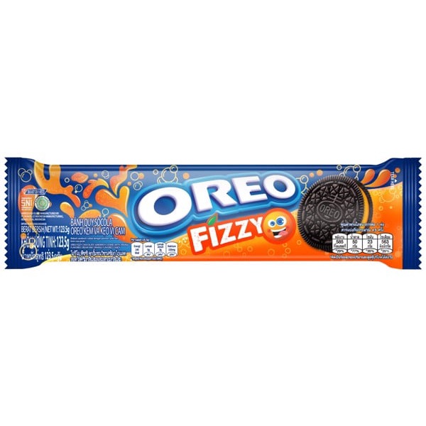 Bánh Quy Sôcôla Oreo Fizzy Kem và Kẹo Vị Cam (Cây 123.5g)